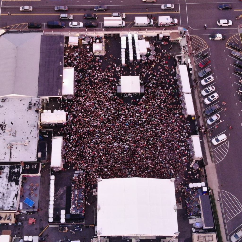 Sum 41 tears up Stone Pony Summer Stage opener with final NJ&nbsp;show